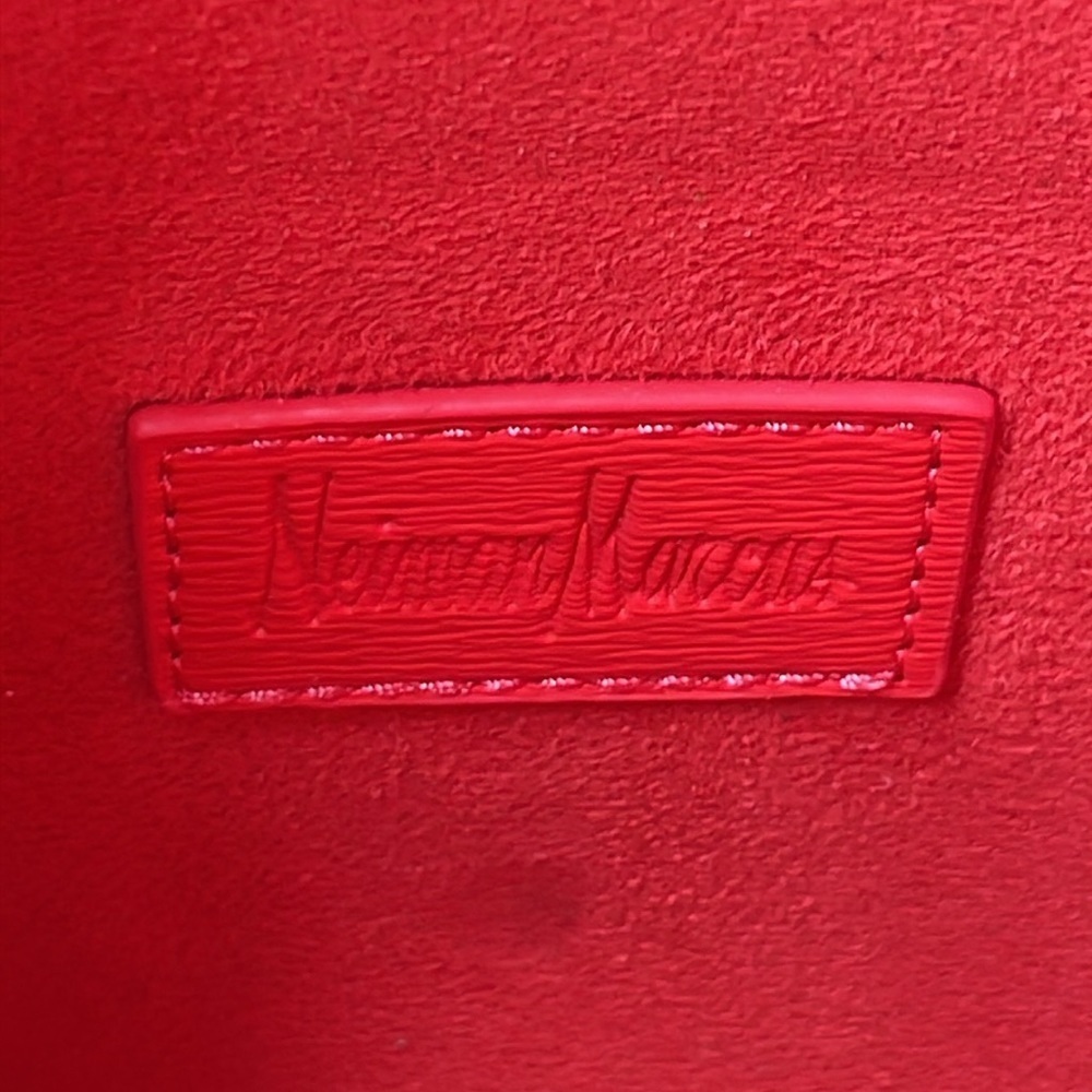 Neiman Marcus Women's Coral Red Magnetic Folding Faux-Leather Clutch Bag - Picture 4 of 7